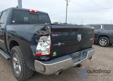 2016 Ram 1500 Lone Star z USA, uszkodzony, nr VIN 1C6RR7LT6GS211835